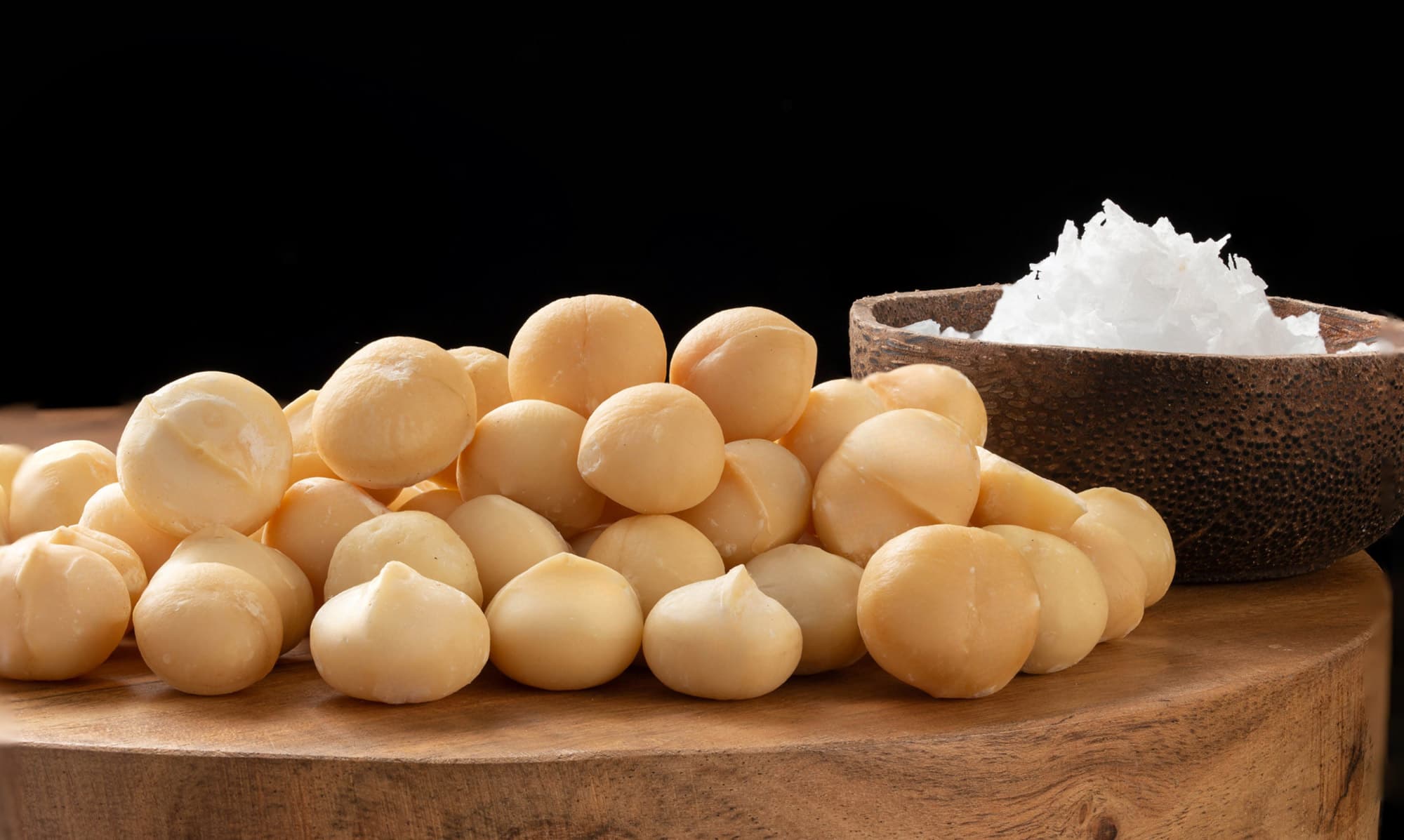 Premium macadamia kernels